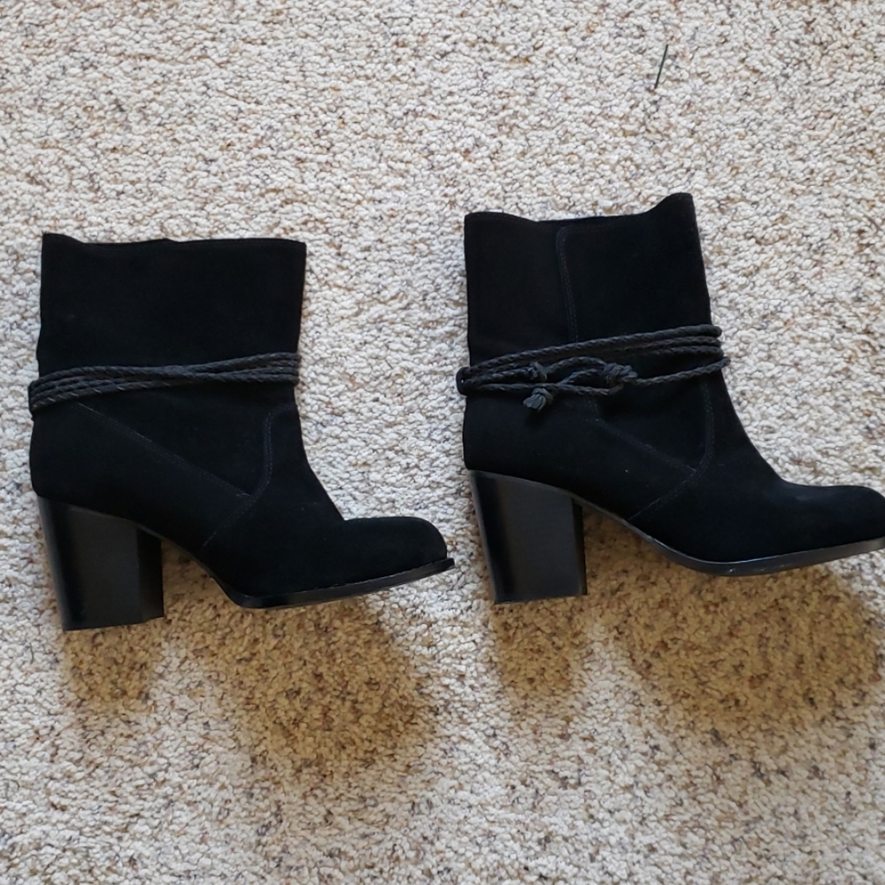 Black Suede Splendid Over the Ankle Boots 8.5 - booties